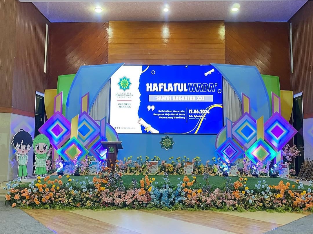 Garden Wedding Setup